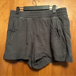 Aerie Black Shorts Pockets Medium